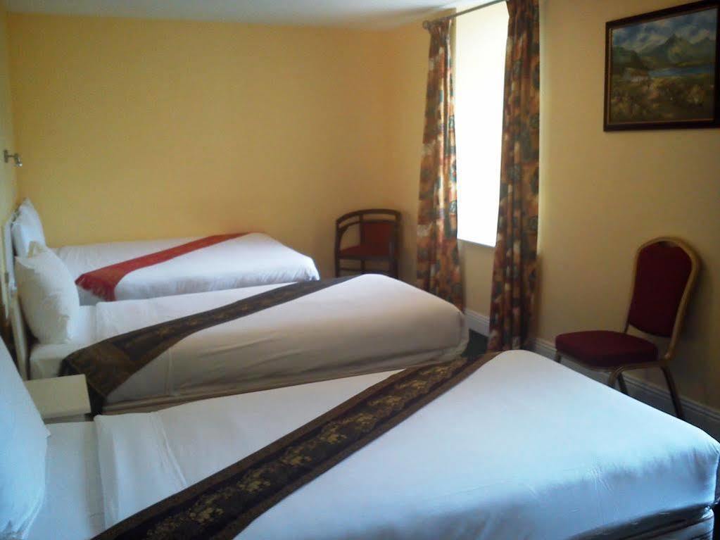 Imperial Hotel Лисдунварна Екстериор снимка